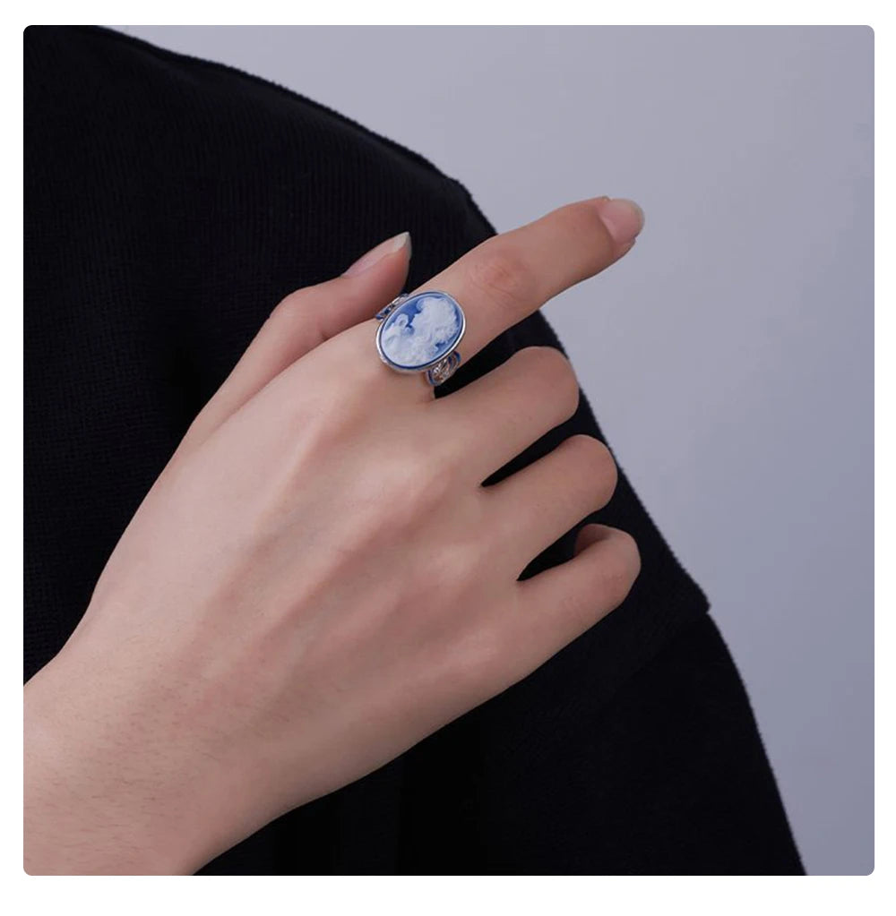 Cameo ring in natural stone and silver