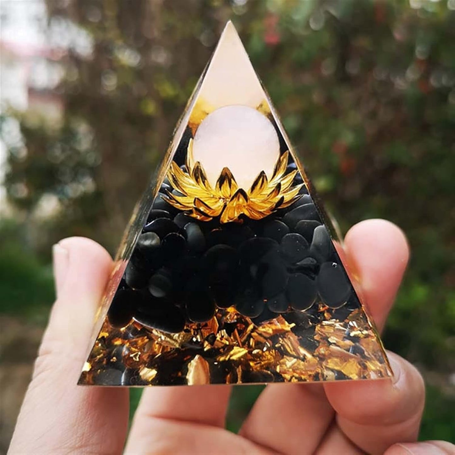 Pyramide Orgonite Pierre de Lune & Onyx