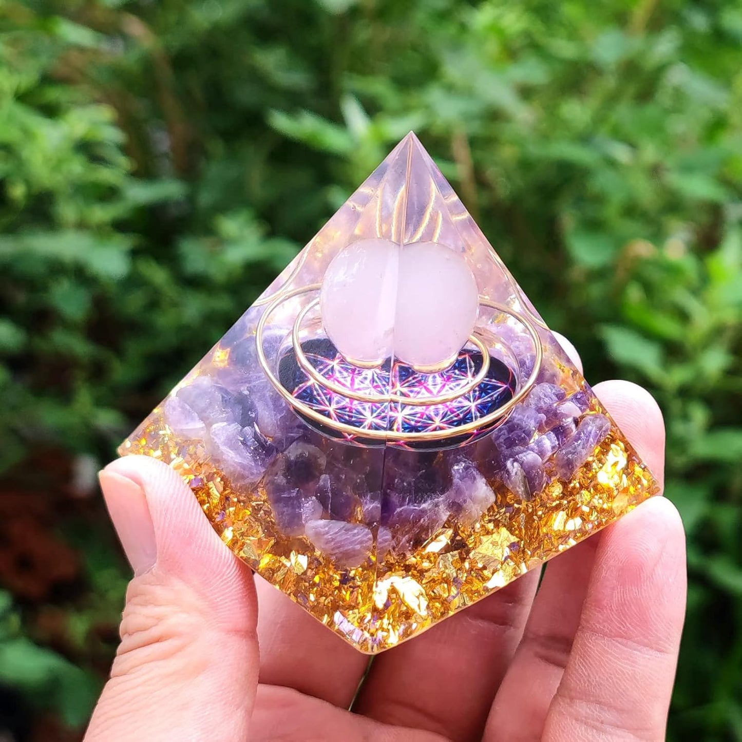 Orgonite Pyramid Sphere Moonstone / Amethyst 