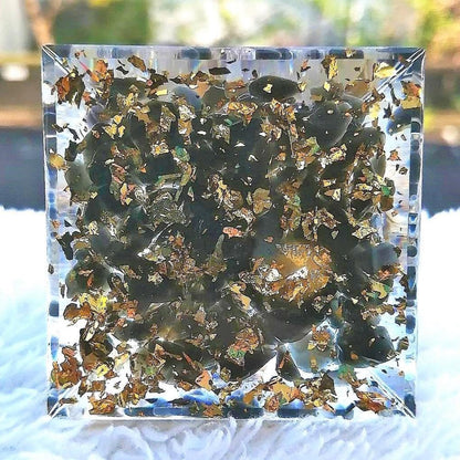 Orgonite Pyramid Jasper / Onyx 