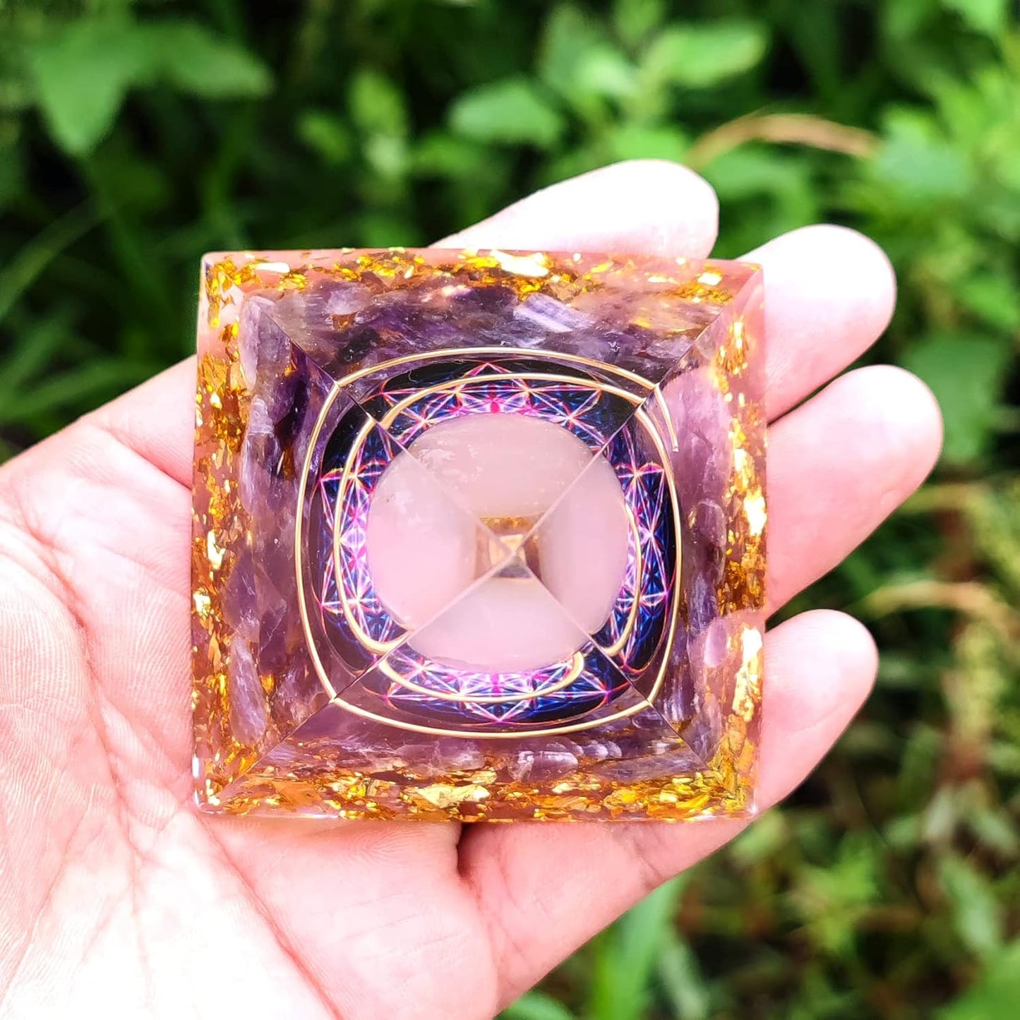 Orgonite Pyramid Sphere Moonstone / Amethyst 