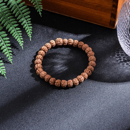 Bracelet and necklace in Rudraksha seeds 