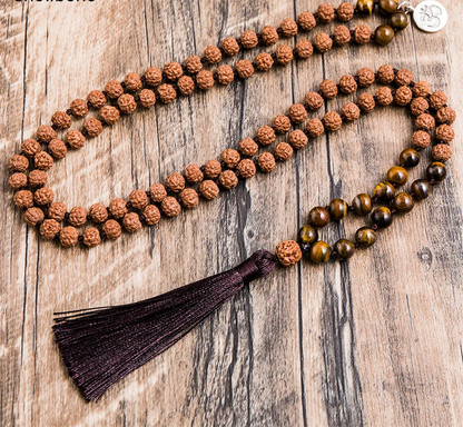 Traditional mala in tiger's eye and Rudraksha 