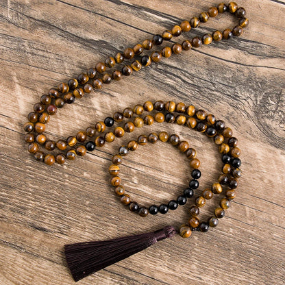 Energy necklace in tiger's eye and black onyx 