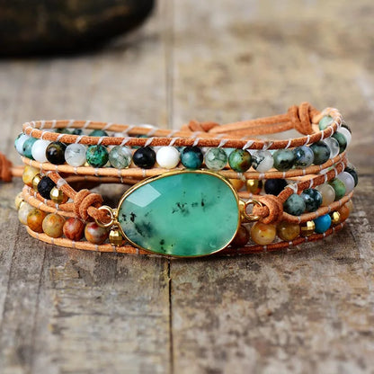 Multilayer bracelet in lava stone 