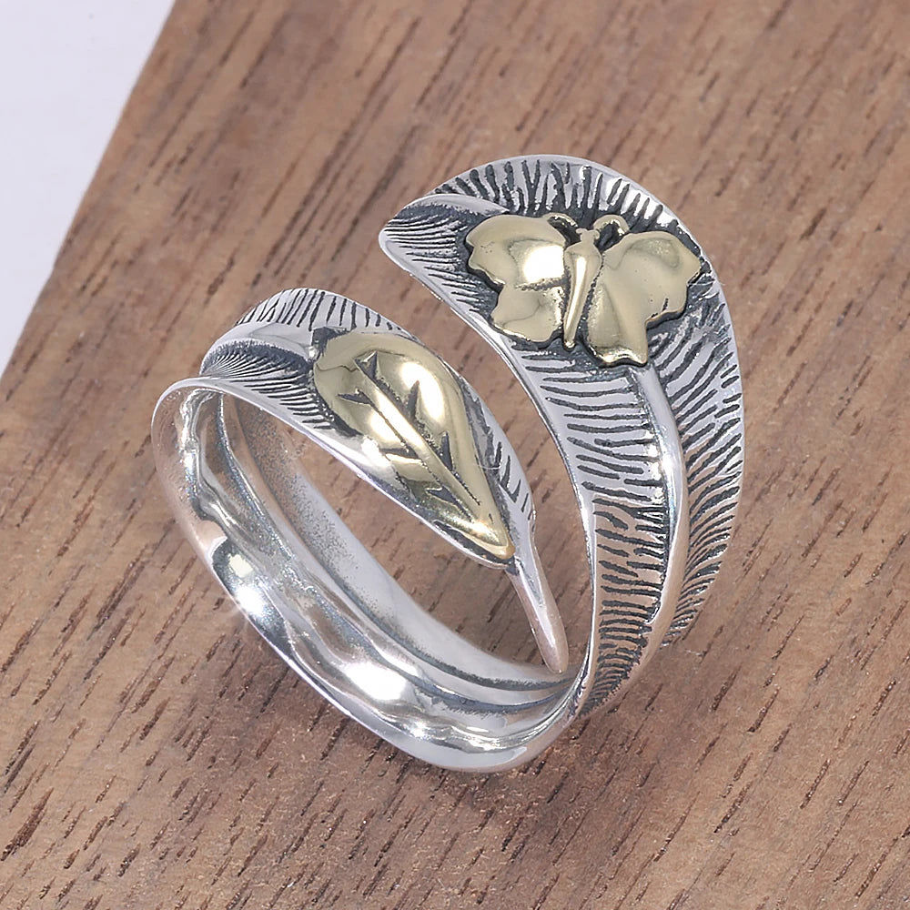 Butterfly ring - elegance and finesse 