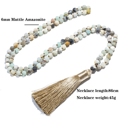 Knotted necklace with amazonite beads 