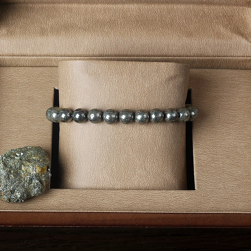 Protection bracelet in pyrite 