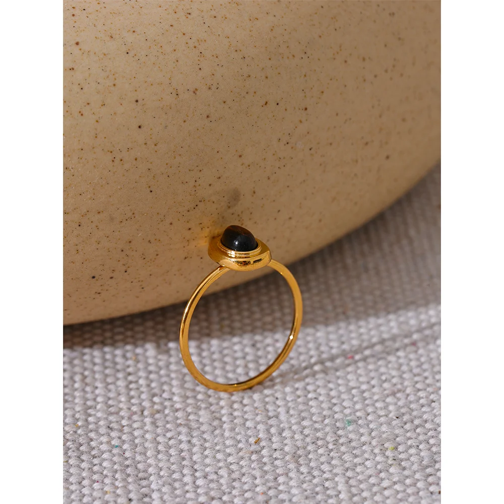 Chic Ring in Natural Stone 