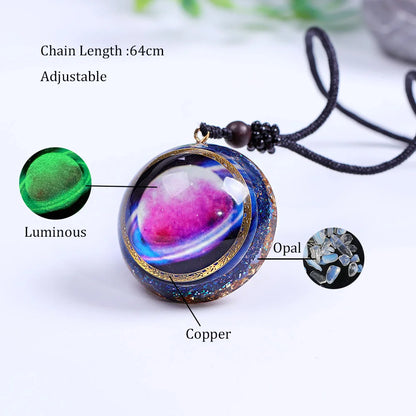 Vibratory pendant cosmos and energy 