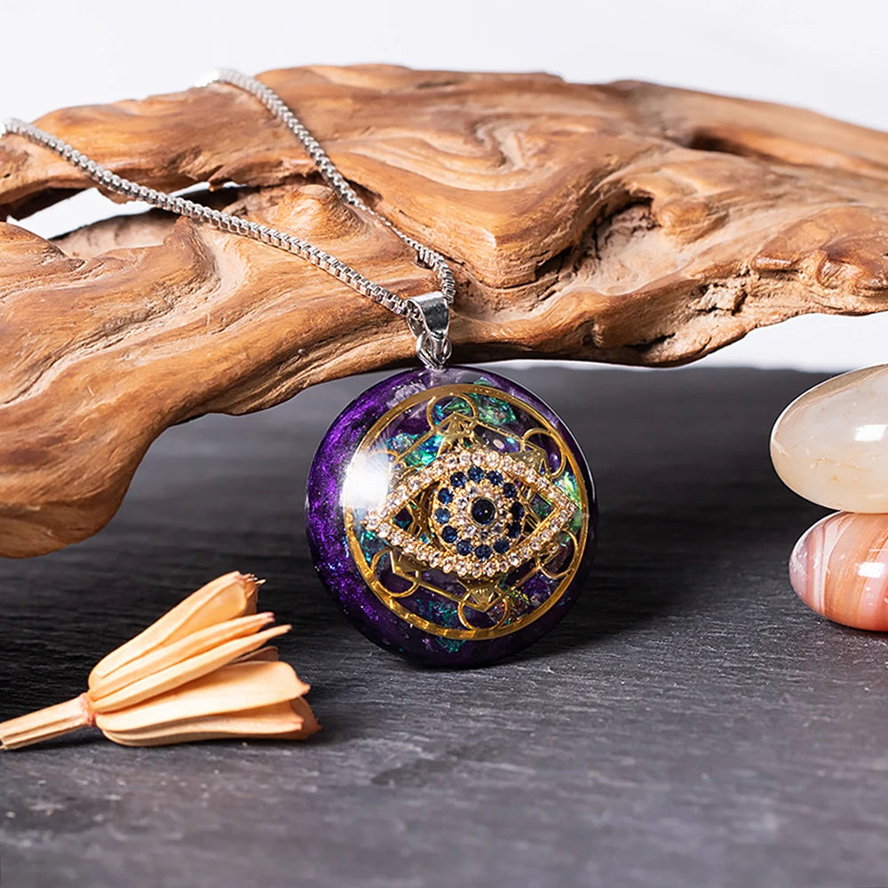 Balancing pendant for meditation 