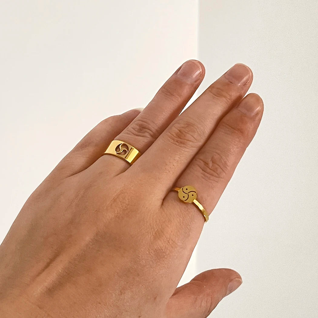 Alternative Engagement Ring 