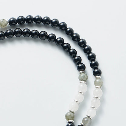 Traditional mala in onyx and labradorite 