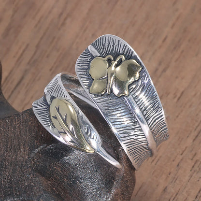 Butterfly ring - elegance and finesse 