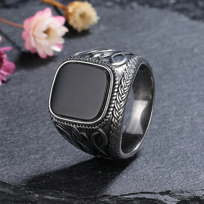 Elegant Black Agate Ring 